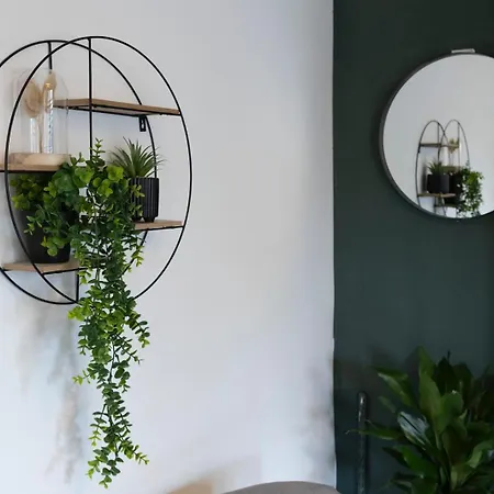 Semesterbostad Bright 3br House Sleeps 7 Driveway Near Centre Leeds (West Yorkshire)