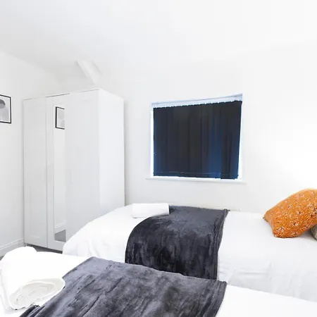 3br Retreat Sleeps 7 Driveway,near Centre Сasa de vacaciones Leeds (West Yorkshire)