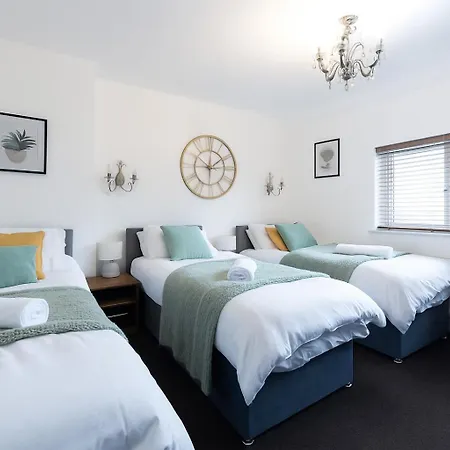 Сasa de vacaciones 3br Retreat Sleeps 7 Driveway,near Centre