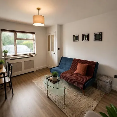 Сasa de vacaciones 3br Retreat Sleeps 7 Driveway,near Centre Leeds (West Yorkshire)