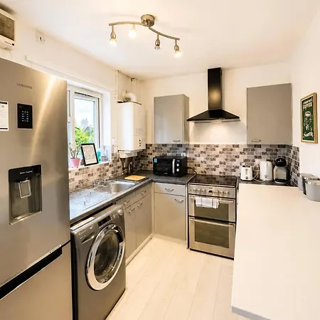 3br Retreat Sleeps 7 Driveway,near Centre Сasa de vacaciones Leeds (West Yorkshire)
