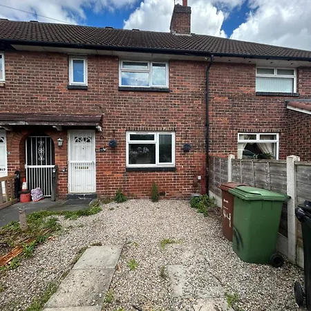 3br Retreat Sleeps 7 Driveway,near Centre Leeds (West Yorkshire)