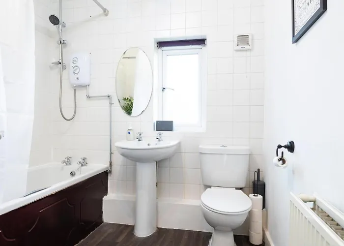 Peaceful Oasis 3br Sleeps 7 Driveway Near Centre *